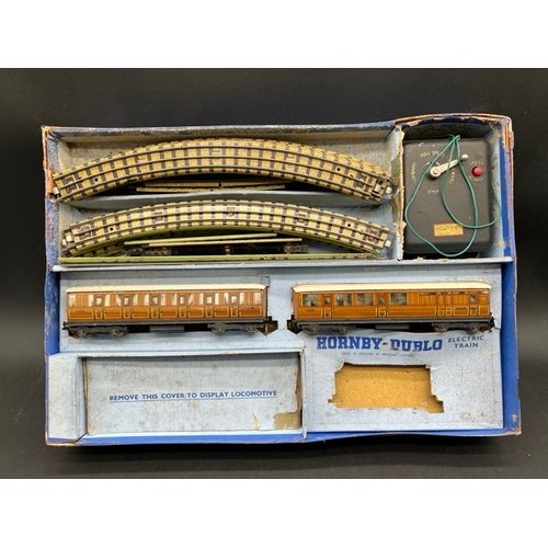 131 - Hornby Dublo EDP1 Passenger Train 