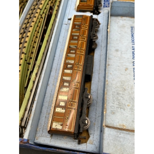 131 - Hornby Dublo EDP1 Passenger Train 