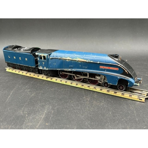 131 - Hornby Dublo EDP1 Passenger Train 
