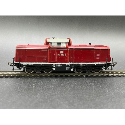 148 - Fleischmann DB 212 380-0 HO gauge - Tested Runner
(400g)
in generic box