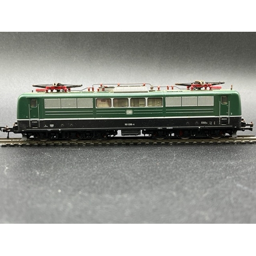 152 - Fleischmann 4380 DB 151 030-4 Green HO gauge - Tested Runner
(400g)
Poor Runner
Corrosion to pantogr... 