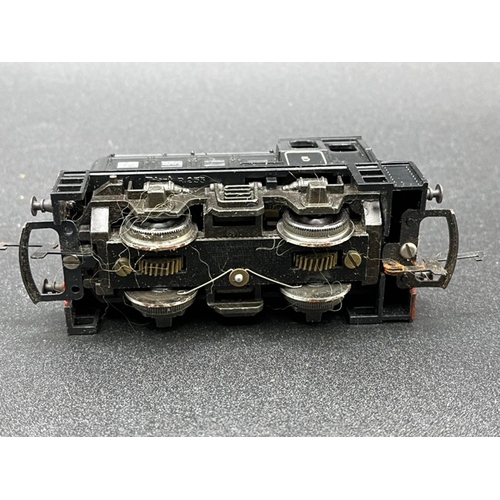 121 - Triang R253 Dock Authority #5 Shunter in Black - Tested Non Runner
(300g)