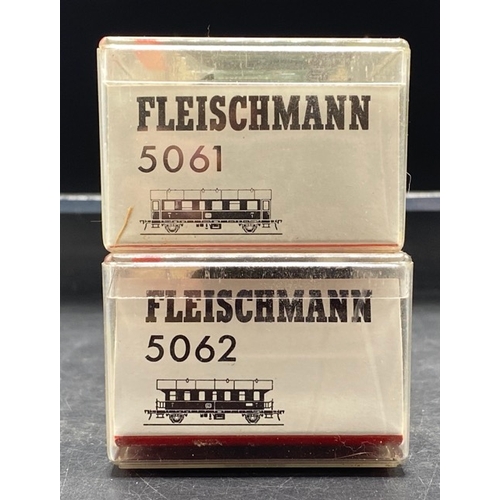 141 - HO Fleischmann Rolling Stock x15 cars
(2100g)