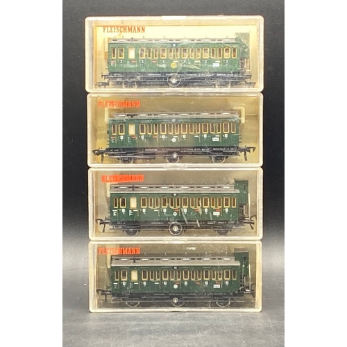 141 - HO Fleischmann Rolling Stock x15 cars
(2100g)