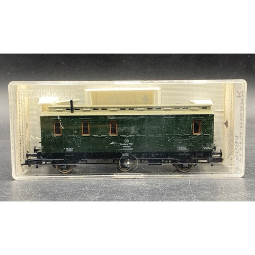 141 - HO Fleischmann Rolling Stock x15 cars
(2100g)