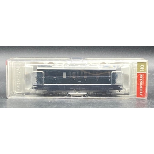 141 - HO Fleischmann Rolling Stock x15 cars
(2100g)