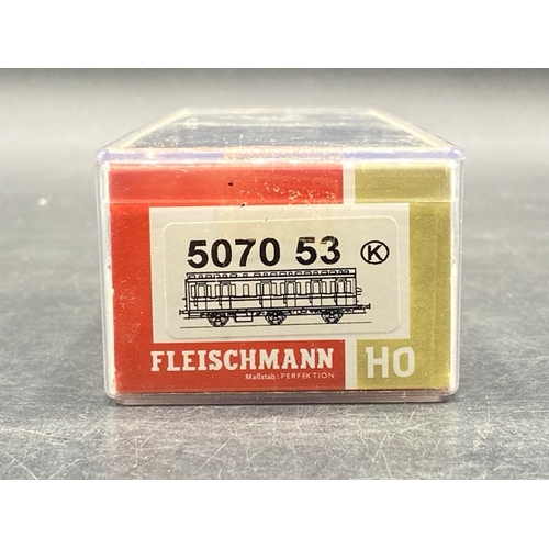 141 - HO Fleischmann Rolling Stock x15 cars
(2100g)