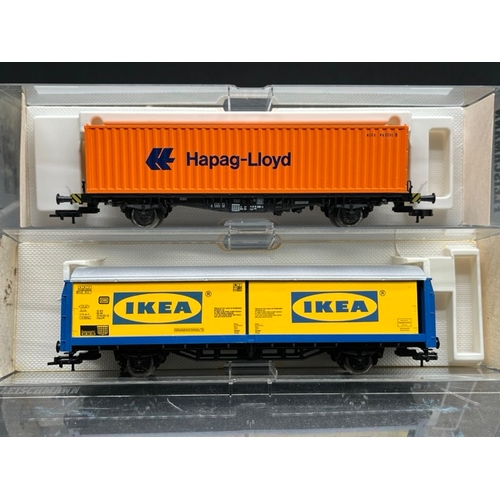 147 - 27 HO Fleischmann European wagons, vans and tankers each in a box or case 'Ready to Roll'
(3200g)