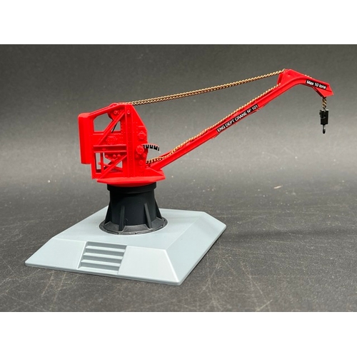 160 - Hornby OO gauge Trackside buildings and accessories 
(1200g)
includes Station building, water tower,... 