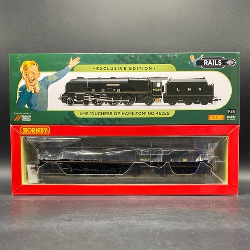 33 - Hornby R3597 Class 8P Princess Coronation 4-6-2 46229 
