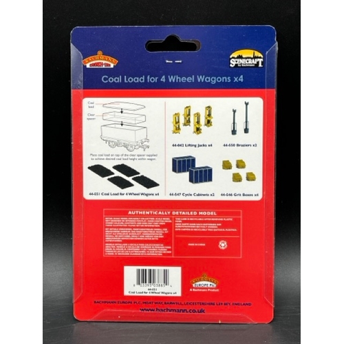 162 - 27 Bachmann Scenecraft Coal and Ballast Loads for 4-wheel wagons - as New
(2600g)
Bachmann 44-552 Ba... 