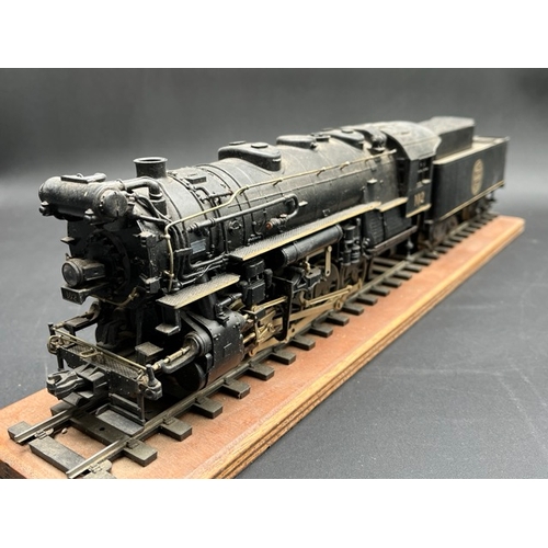 158 - Rivarossi O Gauge 0-8-0 Indiana Harbor Belt 102 Locomotive and 8-wheel Tender - Battery operated
(14... 