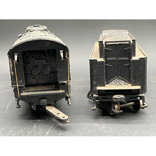 158 - Rivarossi O Gauge 0-8-0 Indiana Harbor Belt 102 Locomotive and 8-wheel Tender - Battery operated
(14... 