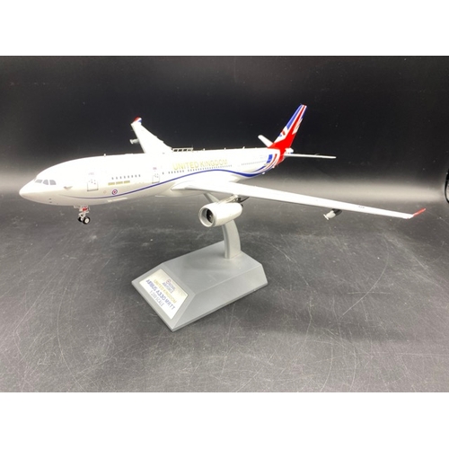 137 - Inflight 200 Airbus A330 MRTT IFKC2VOYAGERUK (scale 1:200)
(1200g)
Models have been previously displ... 