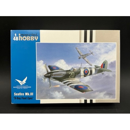 200 - 19 1:48 Scale Military Aviation Plastic Model Kits. (5500g). (19). 
All appear as complete, 1 howeve... 