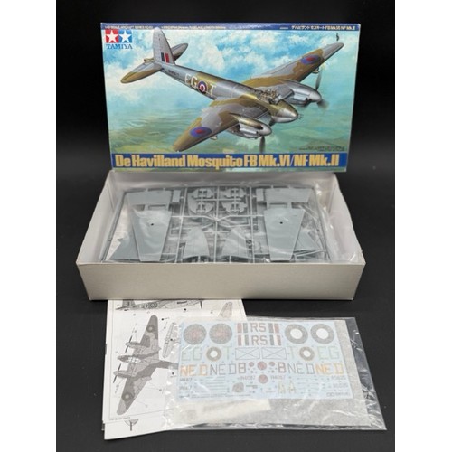 200 - 19 1:48 Scale Military Aviation Plastic Model Kits. (5500g). (19). 
All appear as complete, 1 howeve... 