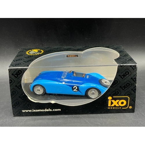 59 - 9 1:43 scale Bugatti models from IXO (4), Solido (4) and Eligor (1)
(1600g)
ixo LM1937 Bugatti type ... 