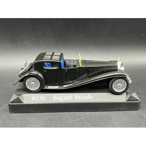59 - 9 1:43 scale Bugatti models from IXO (4), Solido (4) and Eligor (1)
(1600g)
ixo LM1937 Bugatti type ... 
