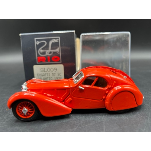 60 - 10 Rio 1:43 Bugatti model cars in F/G condition each in F/G box
(2200g)
Includes:-
SL009 Bugatti 57 ... 