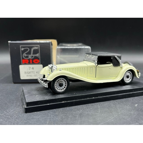 60 - 10 Rio 1:43 Bugatti model cars in F/G condition each in F/G box
(2200g)
Includes:-
SL009 Bugatti 57 ... 