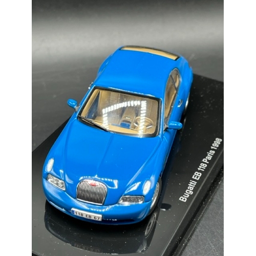 19 - 3 AUTOart Bugatti 1:43 models in boxes 
(700g)
50904 Bugatti EB 16.4 Veyron Showcar (Black/Yellow)
5... 