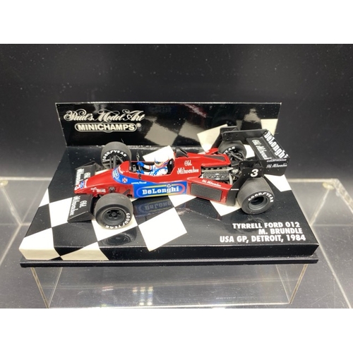 7 - 6 Paul’s Model Art MINICHAMPS racing cars (1:43 scale) (700g)
Includes:
Tyrrell Ford 012 - M. Brundl... 