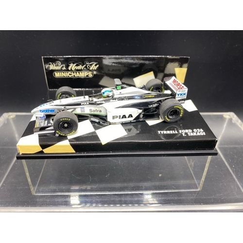 8 - 6 Paul’s Model Art MINICHAMPS racing cars (1:43 scale) (700g)
Includes:
Tyrrell P34 FNCB Monte Carlo... 