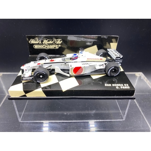 8 - 6 Paul’s Model Art MINICHAMPS racing cars (1:43 scale) (700g)
Includes:
Tyrrell P34 FNCB Monte Carlo... 