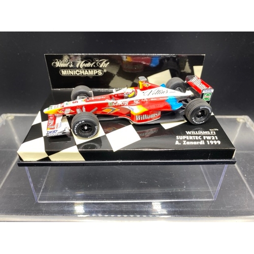 10 - 6 Paul’s Model Art MINICHAMPS (4) and McLaren Collection (2) racing cars (1:43 scale) (700g)
Include... 