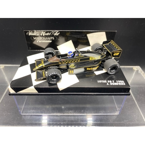 12 - 6 Paul’s Model Art MINICHAMPS racing cars (1:43 scale) (700g)
Includes:
Brabham Judd BT60 - D. Hill ... 