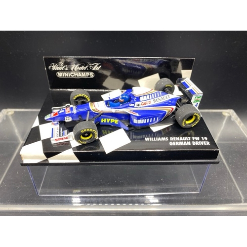 13 - 6 Paul’s Model Art MINICHAMPS (3) and McLaren Collection (3) racing cars (1:43 scale) (700g)
Include... 