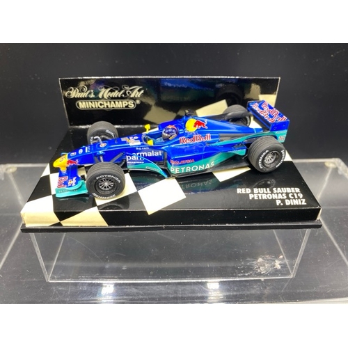 18 - 6 Paul’s Model Art mixed lot of racing cars (1:43 scale) (700g)
Includes:
March Ford 2-4-0 Six-Wheel... 