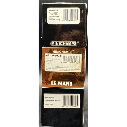 20 - 6 Paul’s Model Art Minichamps model racing cars 1/43 scale
(1350g)
Includes:-
-Porsche 911 GT2 Le Ma... 