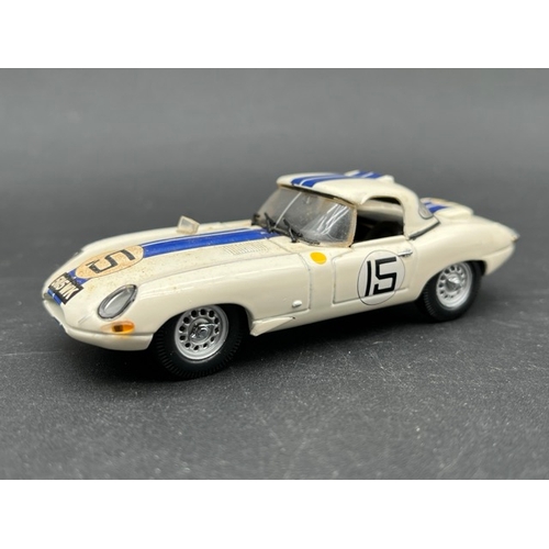Kyosho 1/43 Jaguar E-Type Coupé Racing - Le Mans 1963 #15 - 03063A