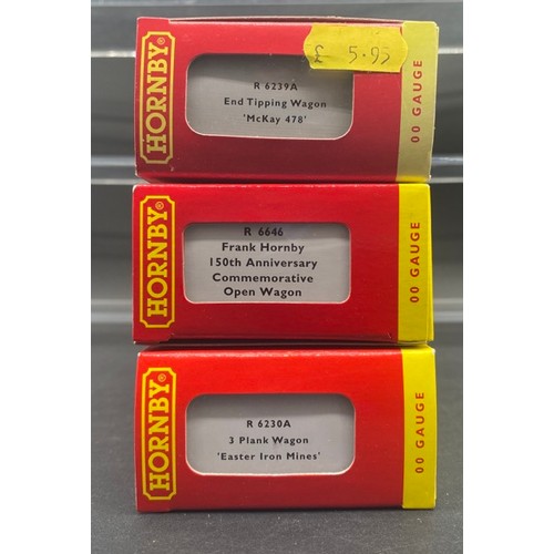 201 - 20 OO Hornby Boxed Rolling stock appearing New in Box
(2500g)
Includes: 
Hornby R6780 4-wheel wagon ... 