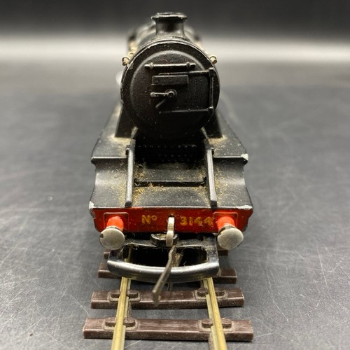 238 - All four Tested 2-Rail Runners - Three Wrenn and Dublo 4468 Sir Nigel Gresley 
(2200g)
Wrenn W2204 0... 