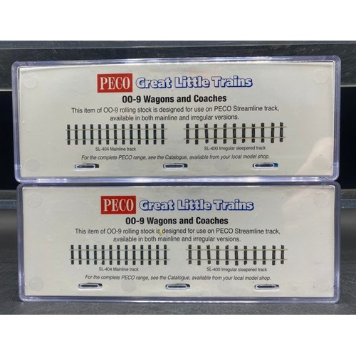 127 - OO9 Peco Narrow Gauge Rolling Stock - 5 cases 
Lyndon & Barnstable livery - Peco GR-290 Open Wagon a... 