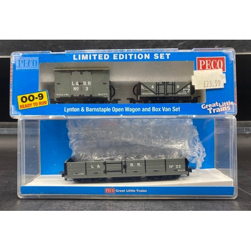 127 - OO9 Peco Narrow Gauge Rolling Stock - 5 cases 
Lyndon & Barnstable livery - Peco GR-290 Open Wagon a... 