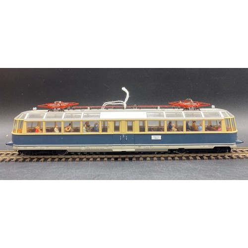 156 - Roco 63788 HO DB ET 9101 Observation Railcar with Pantographs - Tested slow Runner
Interesting model... 
