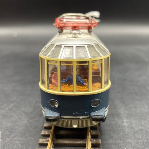 156 - Roco 63788 HO DB ET 9101 Observation Railcar with Pantographs - Tested slow Runner
Interesting model... 