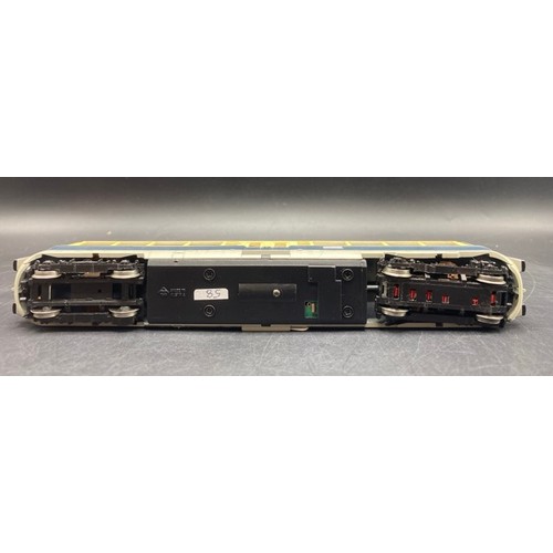 156 - Roco 63788 HO DB ET 9101 Observation Railcar with Pantographs - Tested slow Runner
Interesting model... 