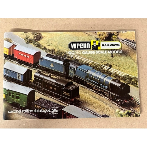 192 - 6 Wrenn Railways Catalogues, Price Lists and The Story of Wrenn book
(Good, 1500g)