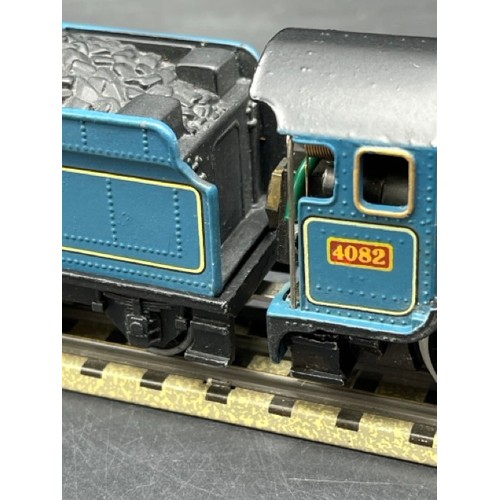183 - Wrenn 3-Rail OO 4-6-0 Windsor Castle 4082 Blue livery with Dublo early crest Tender - Tested Runner
... 