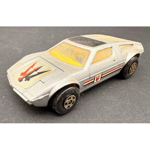 21 - 8 Matchbox SpeedKings enjoyed in childhood in Good condition showing little dust Circa 1970's
(Model... 