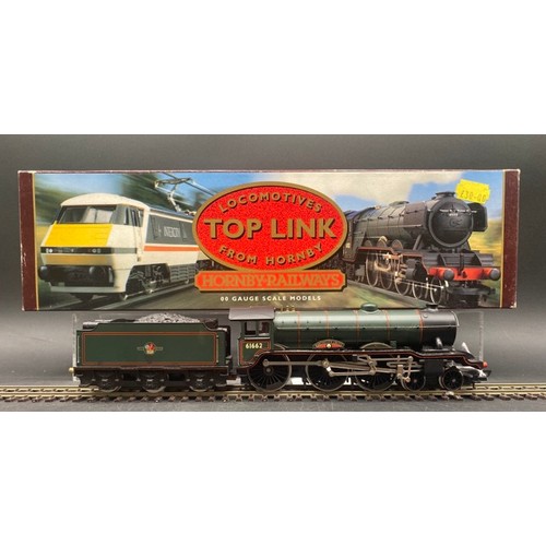 206 - Two OO Hornby Late Crest Steam Locomotives both Tested Runners
Hornby R315 Class B17 4-6-0 61662 'Ma... 