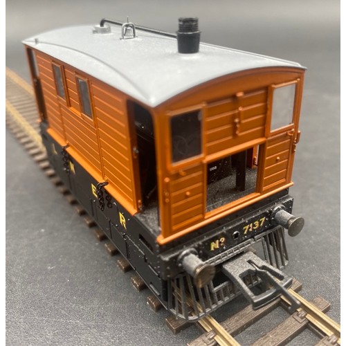 229 - Model Rail MR-209 Motorised J70 Loco w/Skirts LNER Unlined #7137 - Tested Runner
Missing clamshell p... 