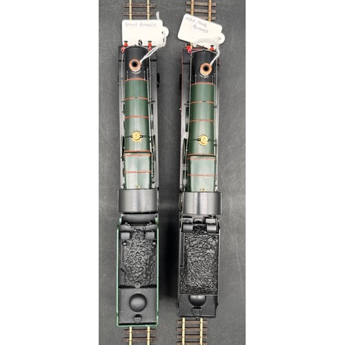 209 - 2 Hornby OO 4-6-0 Great Western locomotives - Tested Runners
Hornby Saint Class 4-6-0 'Clevedon Cour... 