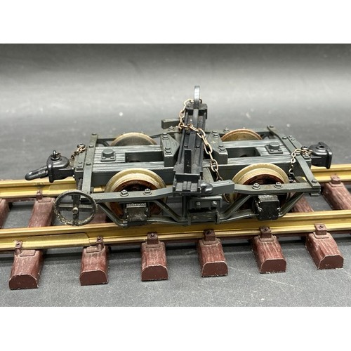 58 - LGB 40770 G scale three Load Cradle Cars with Metal wheels
includes two Long bars and one Short bar
... 