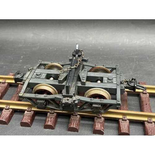 58 - LGB 40770 G scale three Load Cradle Cars with Metal wheels
includes two Long bars and one Short bar
... 