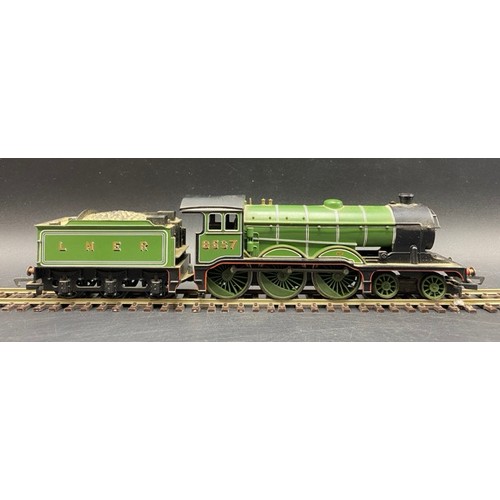 211 - Hornby R2156A Class B12 4-6-0 8537 in LNER Green - Tested Runner
(Loco: G, Box: F, 400g)